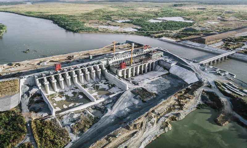 Chi quá nhiều cho việc xây đập, Lào nợ Trung Quốc ngày càng nhiều